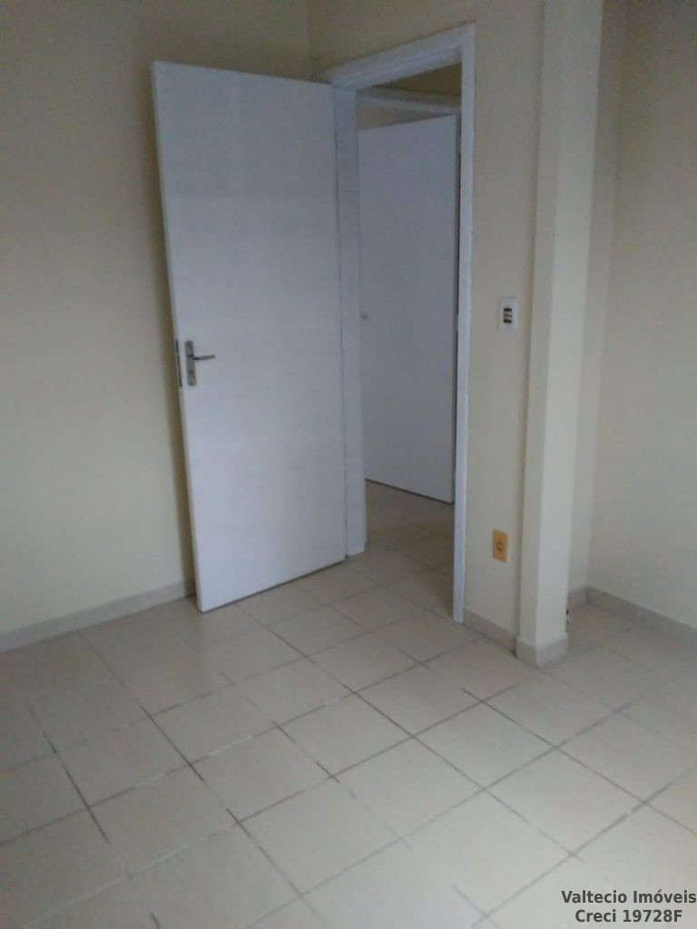 VELHA. VELHA.