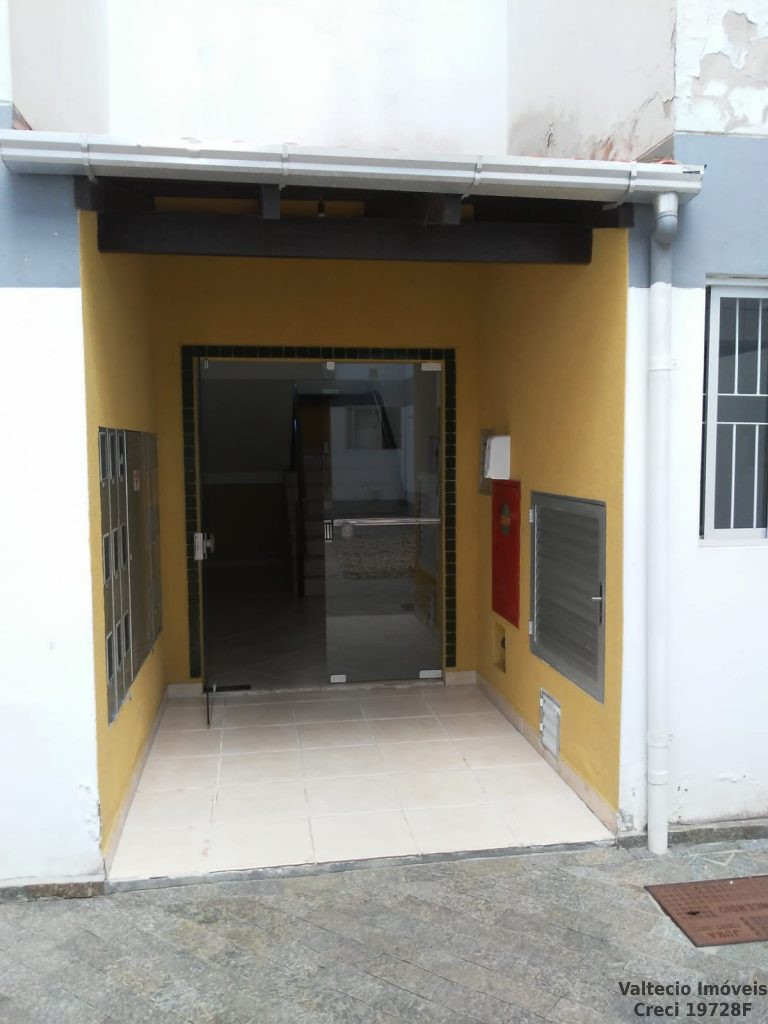 VELHA. VELHA.