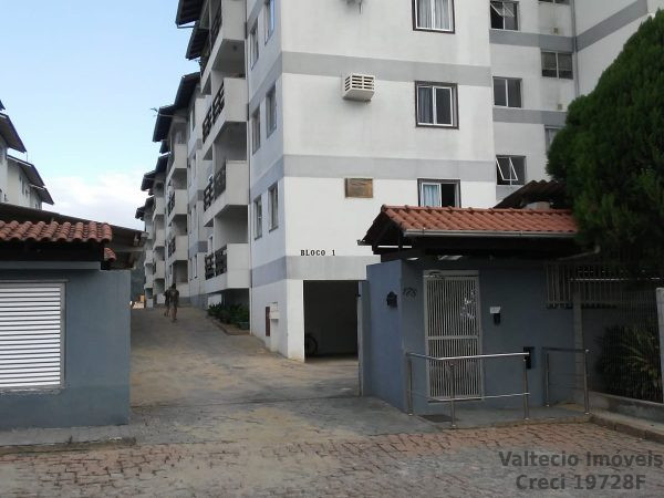VELHA.